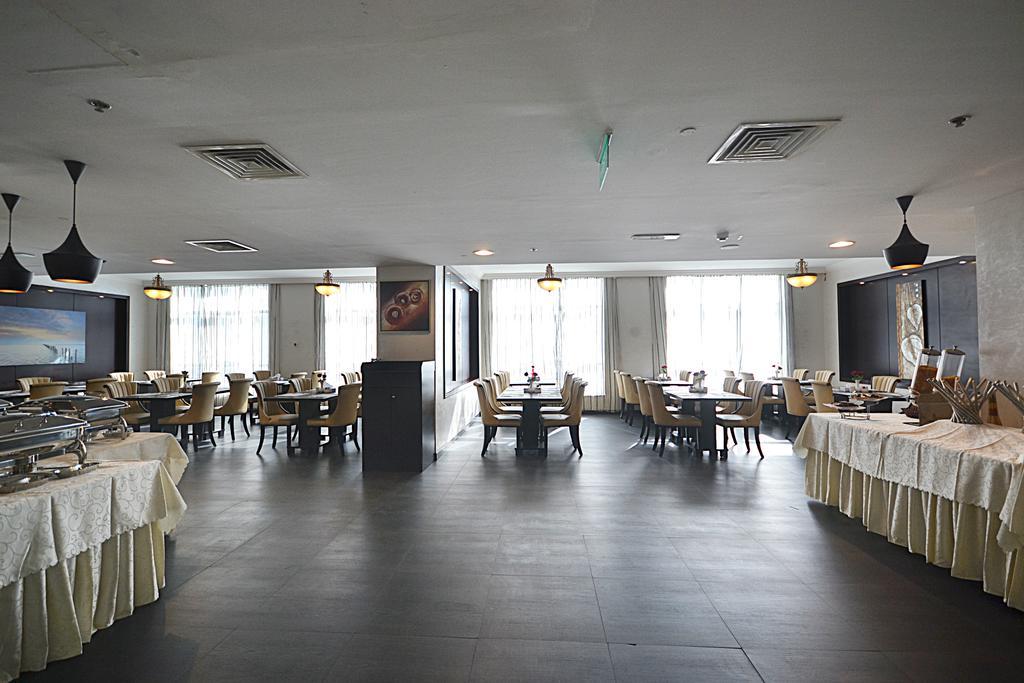 Aryana Hotel Sharjah Exterior photo